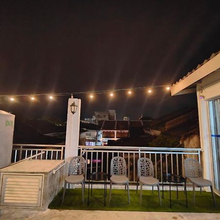Sunshine House Hotel George Town Exterior photo